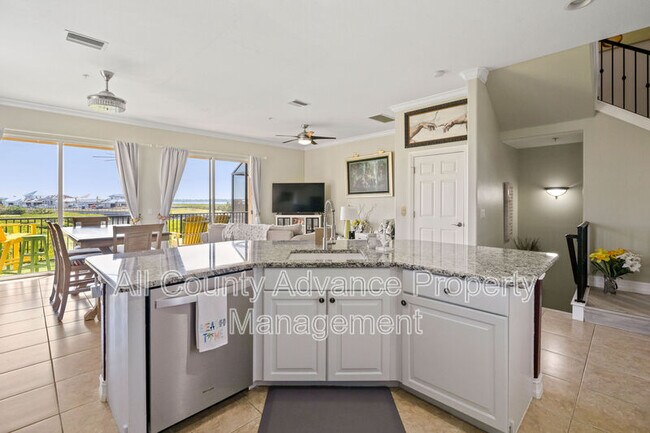 Building Photo - 1217 3rd St Dr E