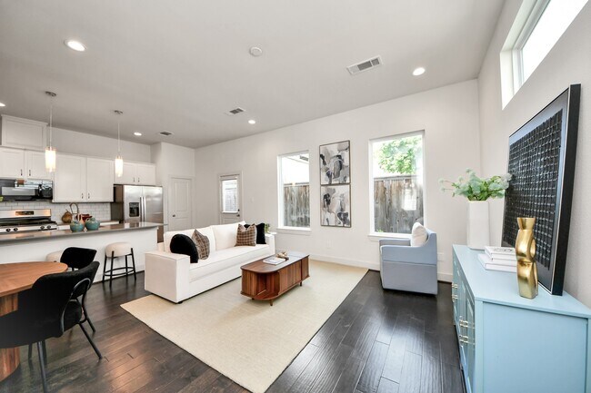 Building Photo - 9448 Kerrwood Ln