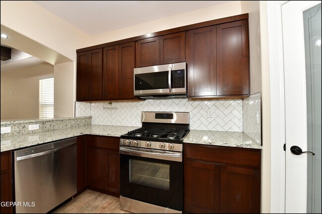 Building Photo - 15149 Imagine Dr