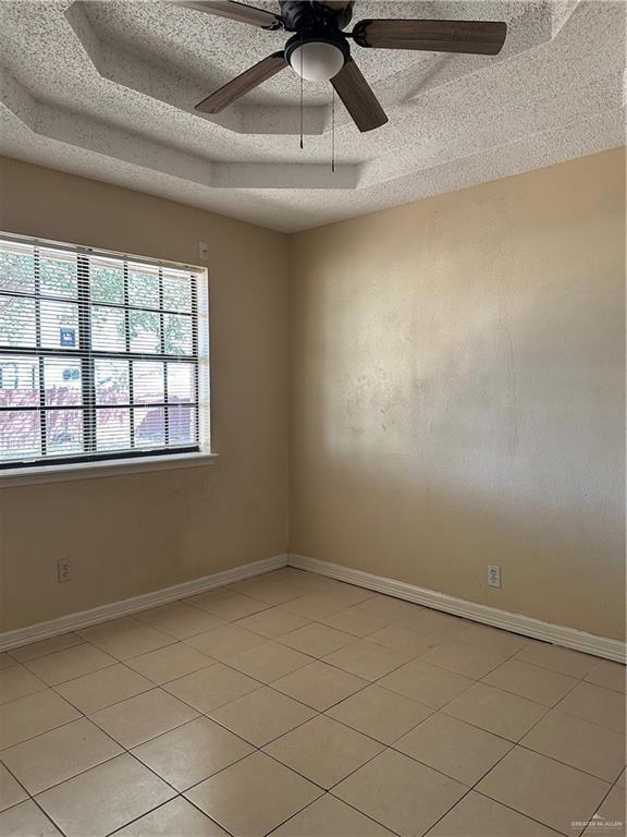 Building Photo - 35 Floresta St