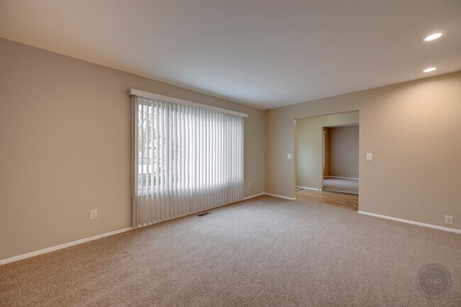 Building Photo - 46 Ingleshire Rd