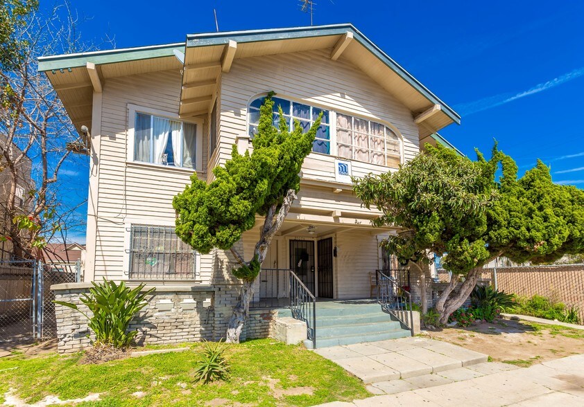 Primary Photo - 2707 W 14th St