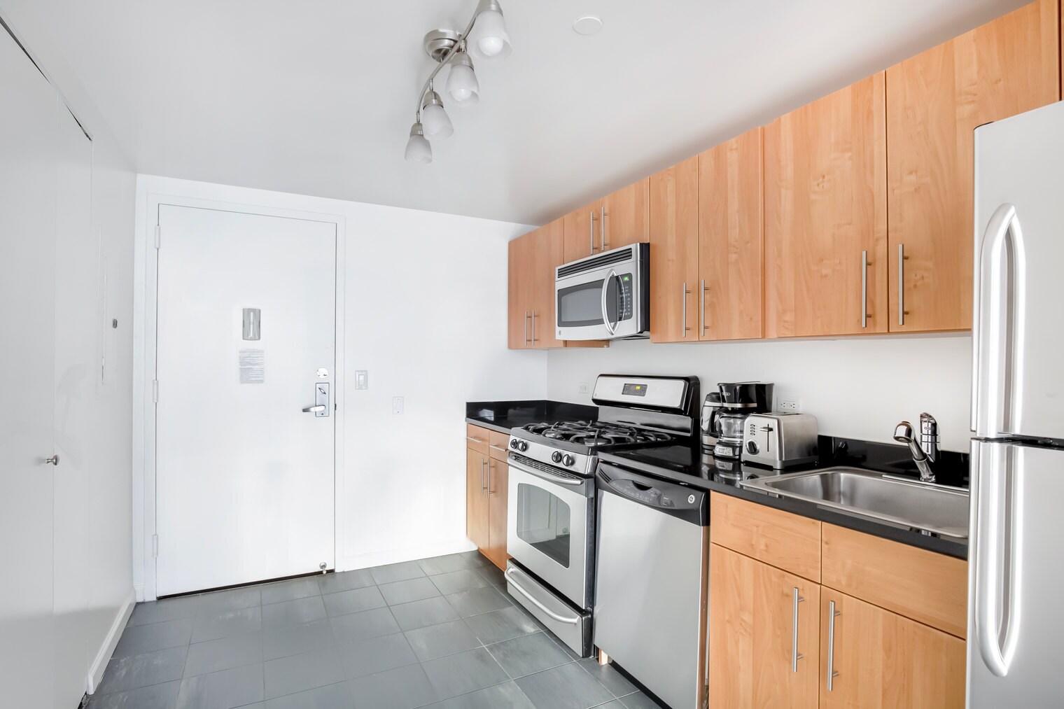 Building Photo - 4-75 48th Avenue-SI FL39-ID1613