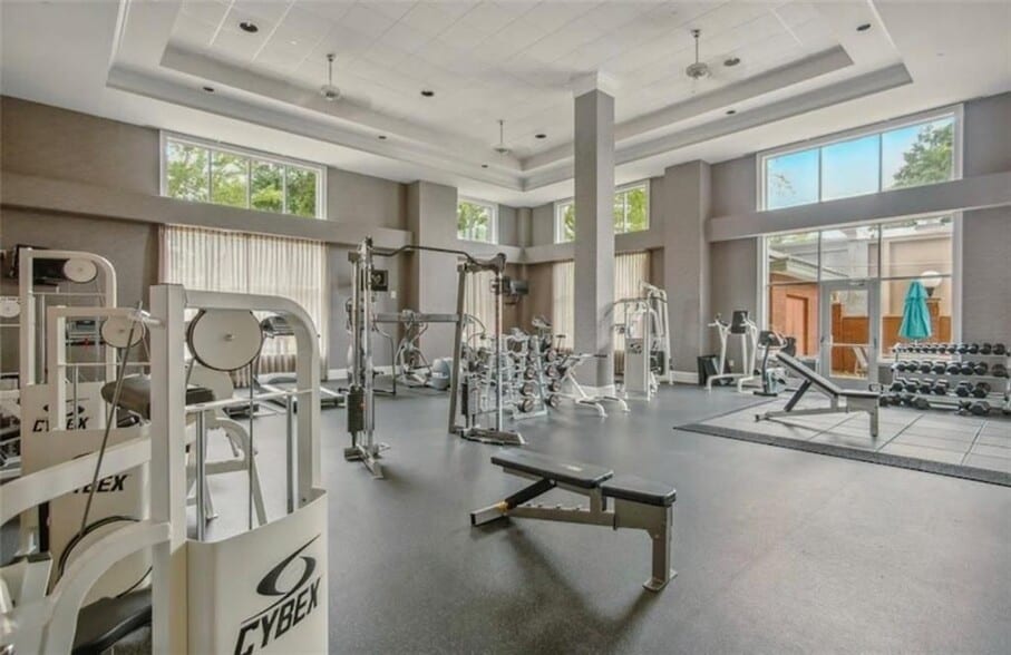 Building Photo - 3820 Roswell Rd NE