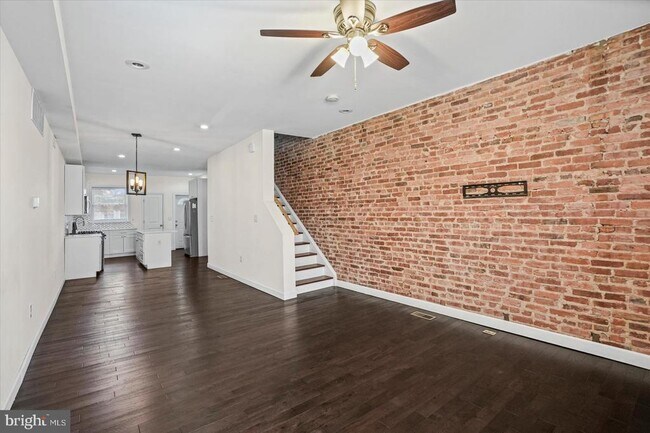 Building Photo - 609 McKewin Ave