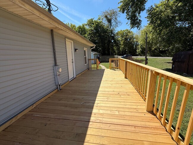 Building Photo - Beautiful 4 Bedroom 2 bathroom home for lease