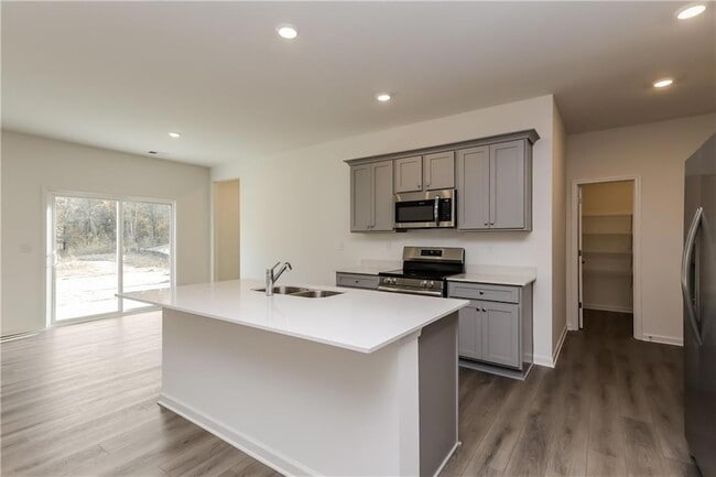 Building Photo - 308 Trulove Ln