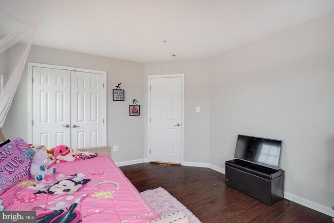 Building Photo - 3676 Clairton St