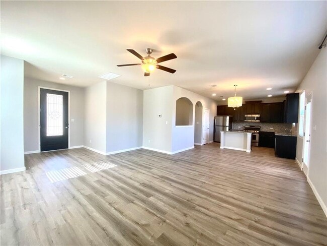 Building Photo - 7320 Sunset Heights Cir