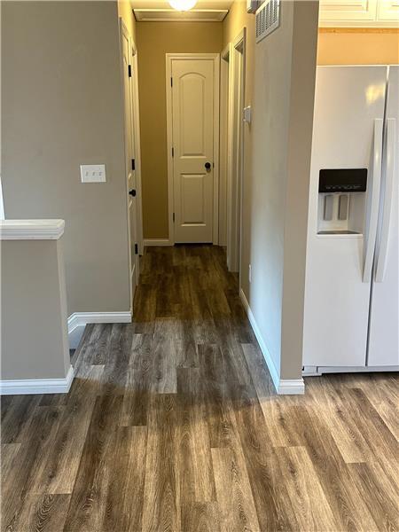 Building Photo - 1125 Gemstone Pointe Dr