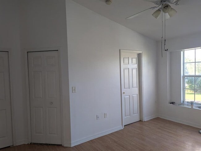 Building Photo - 604 Captiva Cir