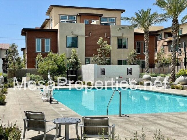 Building Photo - 12166 Chorus Dr