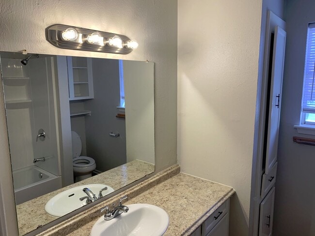 Building Photo - Duplex