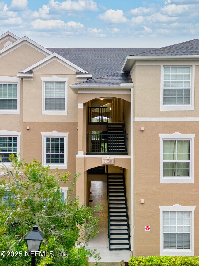 Building Photo - 7990 Baymeadows Rd