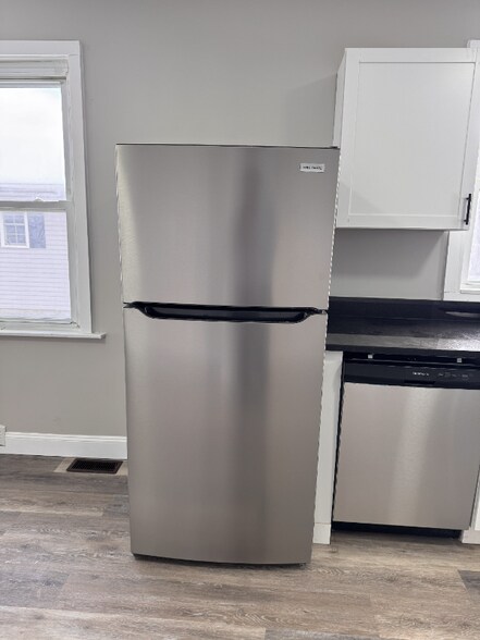 Building Photo - 615 W Columbus Ave