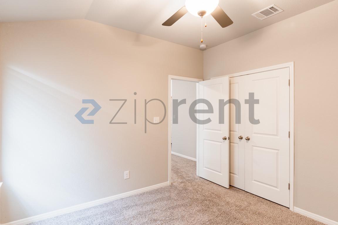 Building Photo - 1520 Homestead Farms Dr