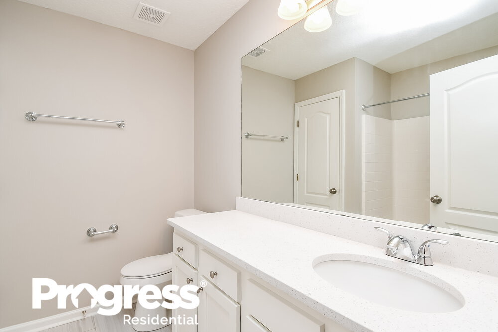 Building Photo - 12248 Pebble Point Dr W