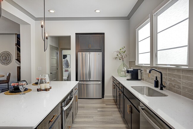 Building Photo - 208 Midland Trace Trail