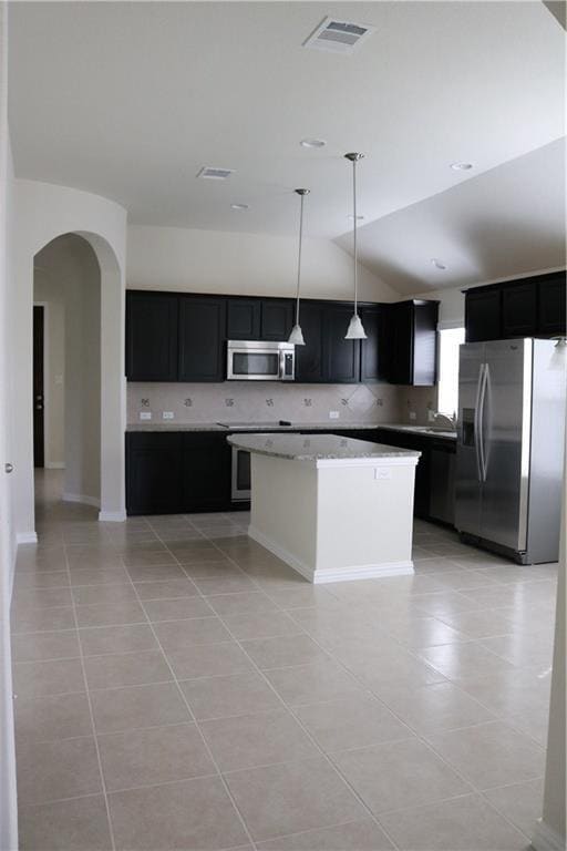 Building Photo - 913 Wolcott Dr