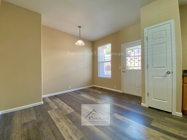 Building Photo - 2748 Scotchbroom Point
