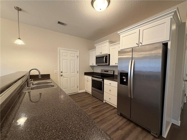 Building Photo - 1836A Blounts Crossing