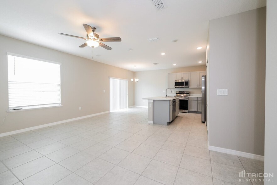 Building Photo - 1208 Salisbury Dr