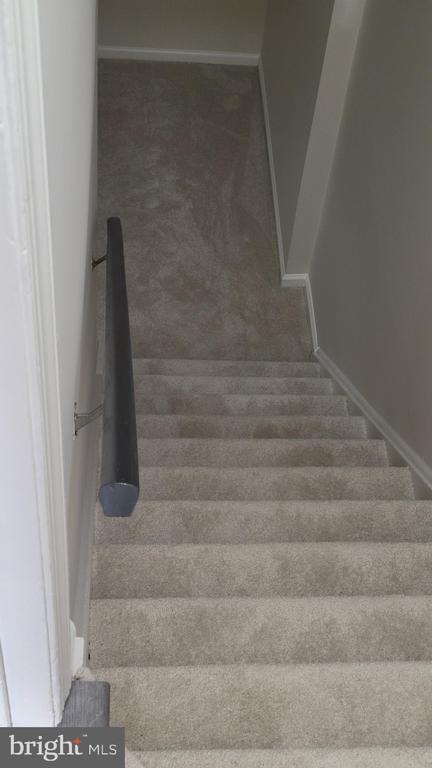 Building Photo - 2055 Pilgrim Dr