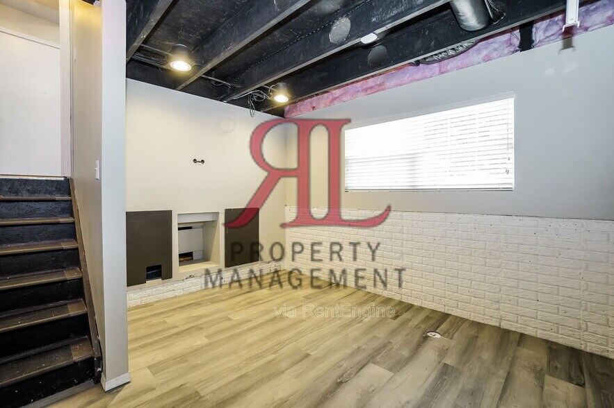 Building Photo - 7206 Calusa Drive