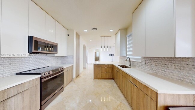 Building Photo - 12358 SW 125th Terrace