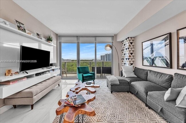 Building Photo - 16385 Biscayne Blvd