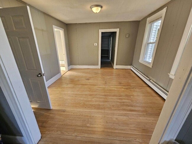 Building Photo - 92 Peirce St.