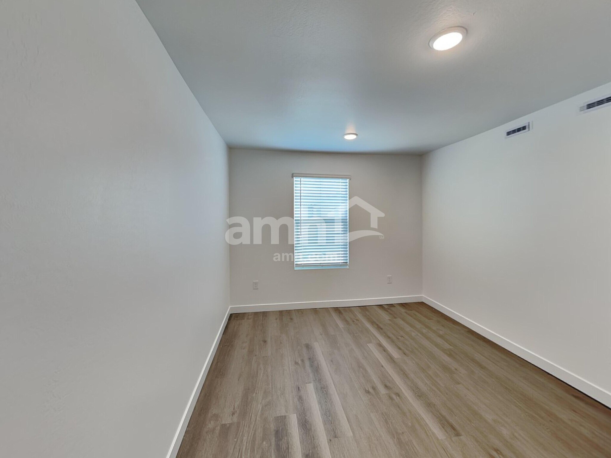Building Photo - 25612 N 185th Ave