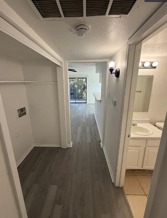 Building Photo - 4540 Chaha Rd