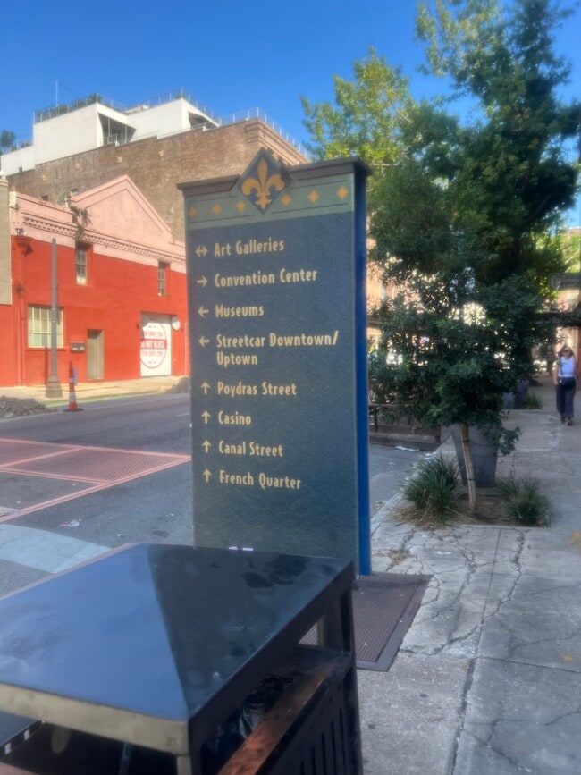 NEIGHBORHOOD - 333 Julia St