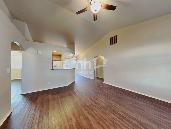 Building Photo - 11549 Roanoke Dr