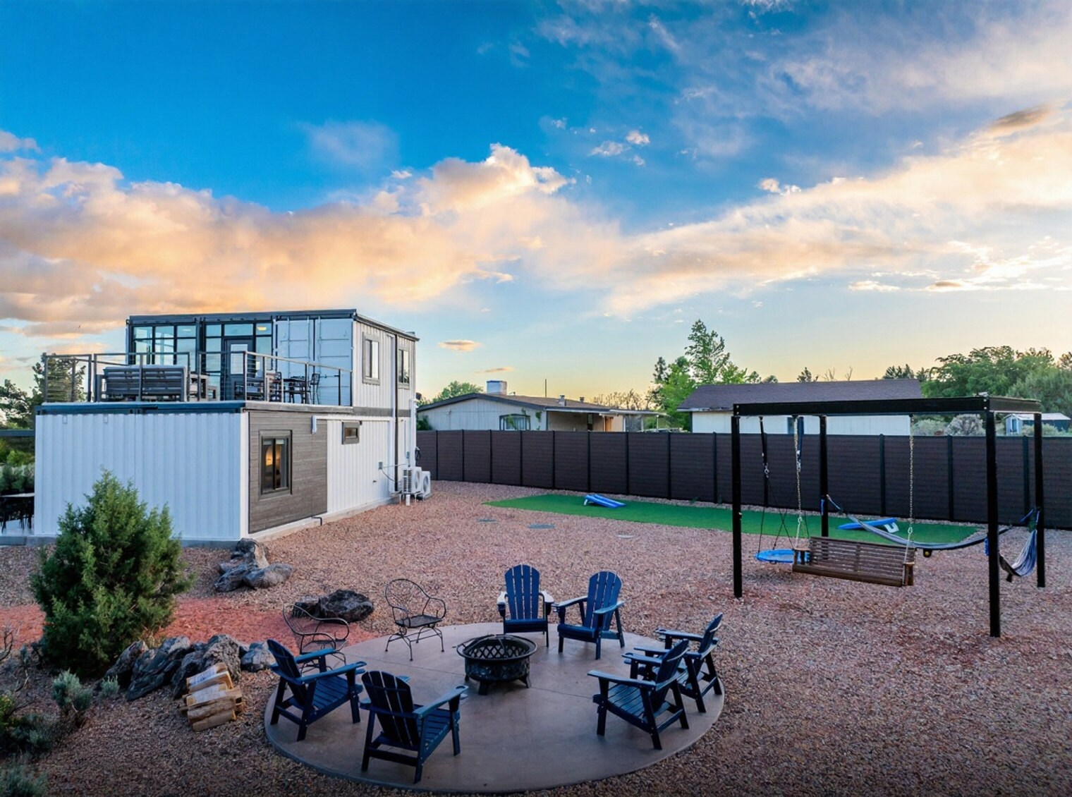 Building Photo - 736 W Rider Dr