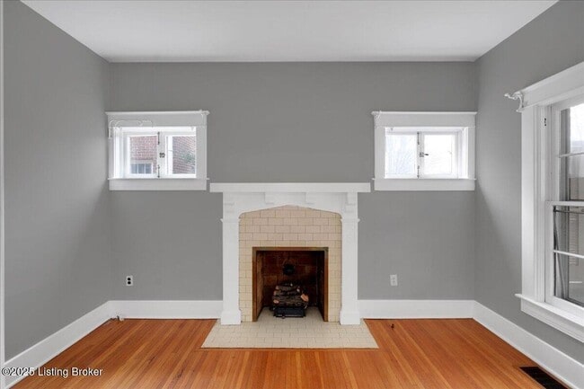 Building Photo - 2059 Alta Ave