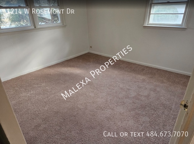 Building Photo - 1214 W Rosemont Dr