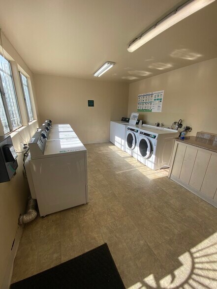 Building Photo - 1333 N Camino Alto