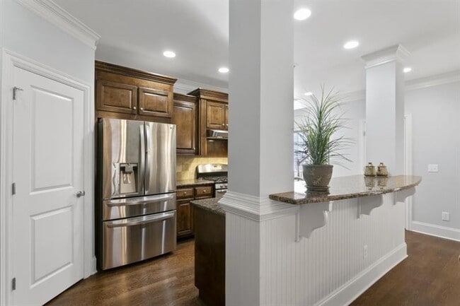 Building Photo - 5840 Vista Brook Dr