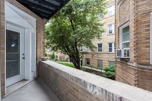 Building Photo - 1834 N Humboldt Blvd