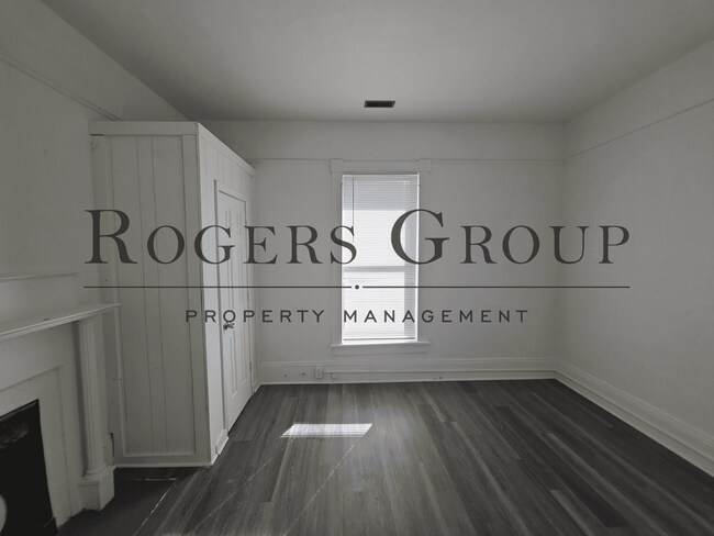 Building Photo - 121 Burwell Ave