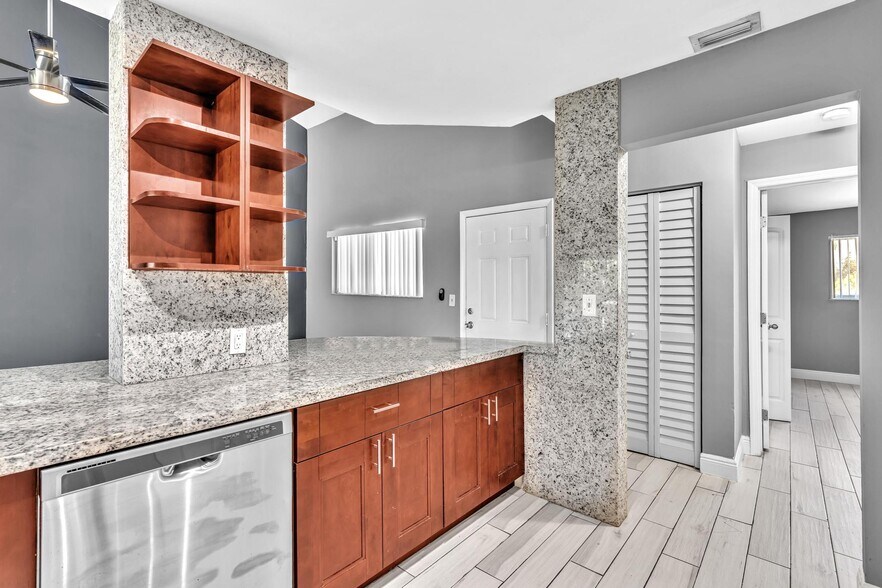 Building Photo - 3417 NW 44th St