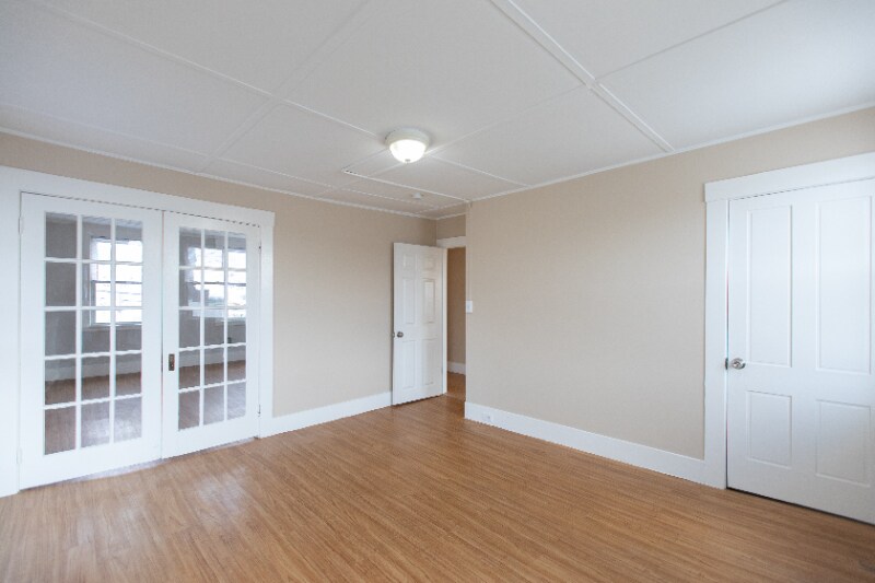 Building Photo - 150 Main St