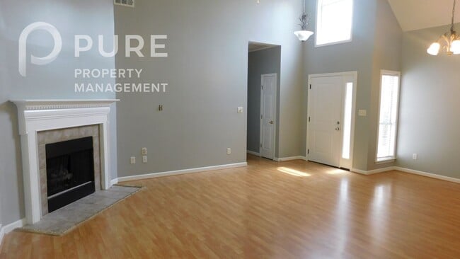 Building Photo - 632 Forest Lakes Dr