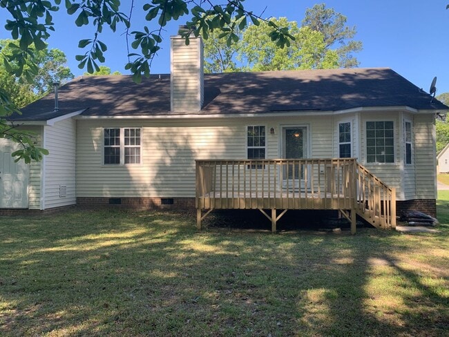 Building Photo - Clayton Ranch, 3 Bedrooms, Large Yard, App...