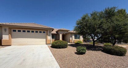 Building Photo - Large Family Home with SOLAR and Landscaping Maintenance Included!!