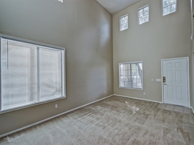 Building Photo - 2919 S 71st Dr