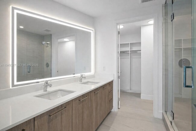 Building Photo - 151 N Seabreeze Blvd