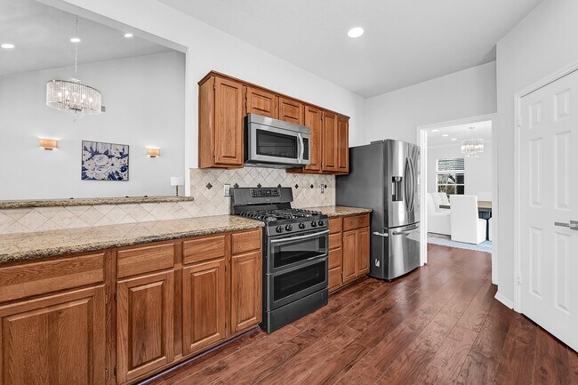 Building Photo - 8307 Summer Reef Dr